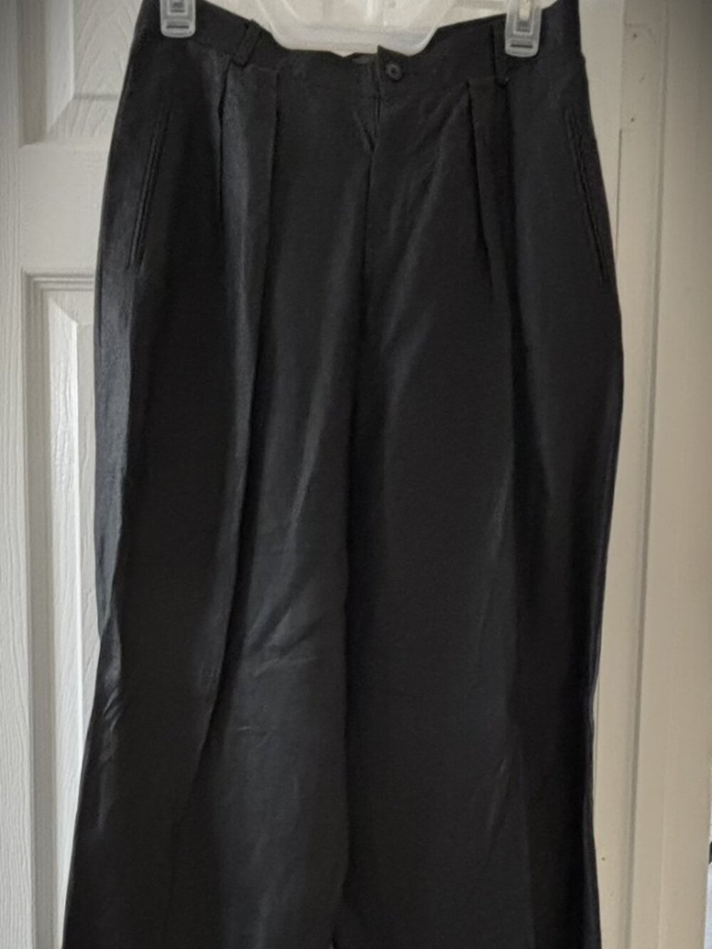 Banana Republic 100% Linen wide-leg linen trousers.